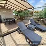 Camping Zecamping 2 Etoiles Avec Animaux Acceptes Piscine A 4km De La