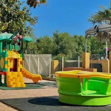 Camping 2 Etoiles - Piscine - Ccb0fdi Villeneuve-lès-Maguelonne