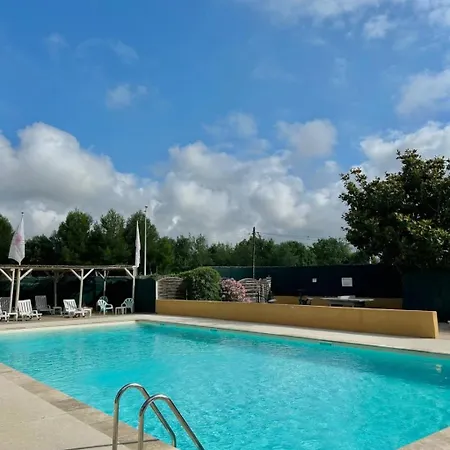 Zecamping 2 étoiles Avec Animaux Acceptés Piscine à 4km De La 2*
