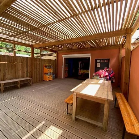 Camping 2 étoiles - Piscine - Ccb0fdi