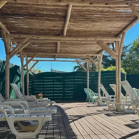 Zecamping 2 Etoiles Avec Animaux Acceptes Piscine A 4km De La 营地